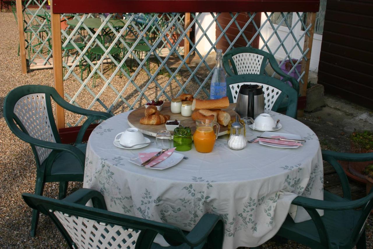 La Pommeraie Jonzac Extérieur photo